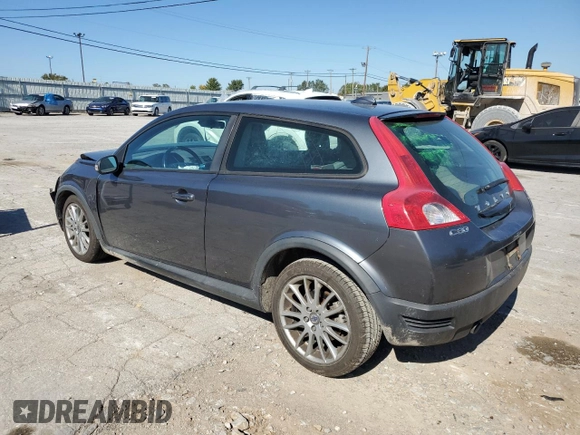 2010 Volvo C30 z VIN YV1672MK0A2183378, wystawiony jako Copart lot #76597384 z przebiegiem 180 428 mil mil oraz Szkoda całkowita • Salvage title. Historia ofert i sprzedaży dostępna na DreamBid. Obrazek 2.
