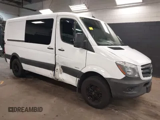 2014 Mercedes-Benz Sprinter Crew with VIN WD4PE7DC4E5865728, listed as a IAAI auction lot 41782214 with 125,193 mi miles. Bid and sale history available at carsss.com. Image 1.