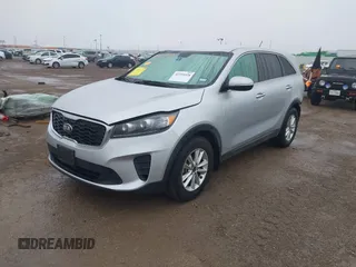 2019 Kia Sorento LX V6 with VIN 5XYPG4A51KG495866, listed as a IAAI auction lot 41599328 with 161,807 mi miles. Bid and sale history available at carsss.com. Image 18.