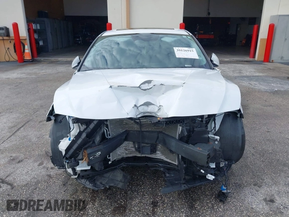 2021 Hyundai Elantra Limited with VIN 5NPLP4AG3MH013233, listed as a IAAI auction lot 39126915 with 40,008 mi miles and . Bid and sale history available at DreamBid. Image 11.