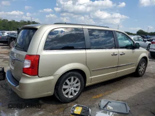 2011 Chrysler Town & Country Touring L with VIN 2A4RR8DG9BR798889, listed as a Copart auction lot 70291314 with Not Provided miles and Clean Title. Bid and sale history available at DreamBid. Image 3.