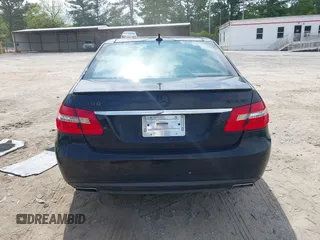 2011 Mercedes-Benz E 350 Luxury z VIN WDDHF8HB0BA269785, wystawiony jako IAAI lot #42120896 z przebiegiem 170 433 mil mil oraz . Historia ofert i sprzedaży dostępna na DreamBid. Obrazek 16.