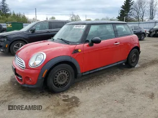 2011 MINI Hardtop z VIN WMWSU3C59BT252950, wystawiony jako Copart lot #56840615 z przebiegiem 180 399 mil mil oraz Czysty tytuł • Clean title. Historia ofert i sprzedaży dostępna na DreamBid. Obrazek 1.