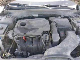 2016 Kia Optima EX with VIN 5XXGU4L31GG106854, listed as a IAAI auction lot 41762052 with 122,121 mi miles. Bid and sale history available at carsss.com. Image 10.