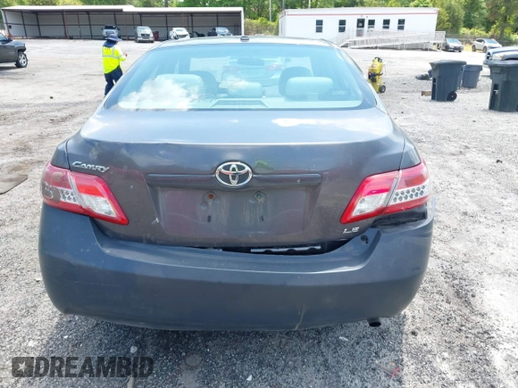 2011 Toyota Camry LE z VIN 4T4BF3EK3BR200855, wystawiony jako IAAI lot #42134686 z przebiegiem 248 776 mil mil oraz . Historia ofert i sprzedaży dostępna na DreamBid. Obrazek 16.