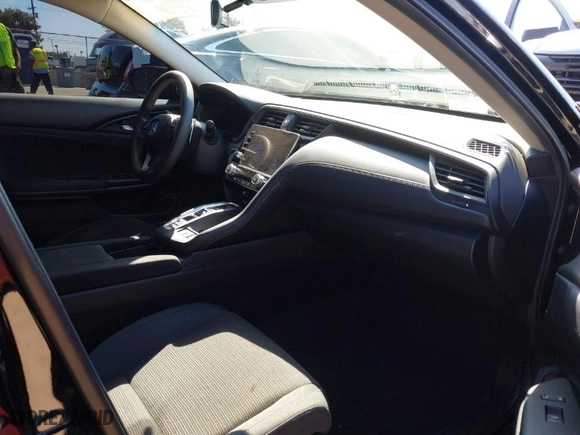 2022 Honda Insight EX with VIN 19XZE4F55NE009598, listed as a IAAI auction lot 41871566 with 82,758 mi miles. Bid and sale history available at carsss.com. Image 5.