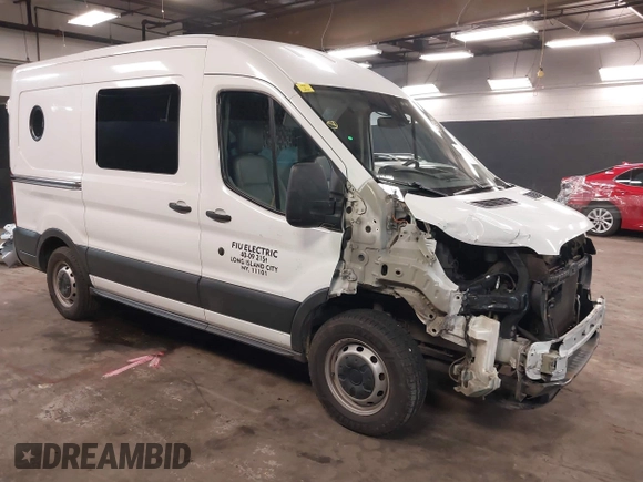 2016 Ford Transit Cargo with VIN 1FTYE1CM0GKA13242, listed as a IAAI auction lot 41655642 with 107,589 mi miles and . Bid and sale history available at carsss.com. Image 1.