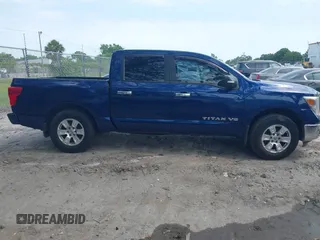 2018 Nissan Titan SV z VIN 1N6AA1E61JN500822, wystawiony jako IAAI lot #42339293 z przebiegiem 152 573 mil mil oraz . Historia ofert i sprzedaży dostępna na DreamBid. Obrazek 13.