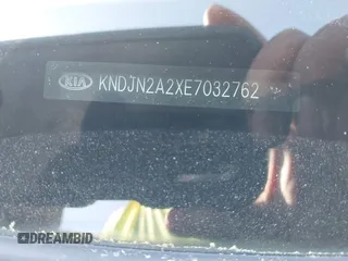 2014 Kia Soul with VIN KNDJN2A2XE7032762, listed as a IAAI auction lot 41876691 with 178,688 mi miles. Bid and sale history available at carsss.com. Image 9.