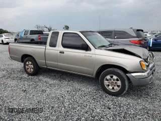 2000 Nissan Frontier XE z VIN 1N6DD26S6YC415423, wystawiony jako Copart lot #59086535 z przebiegiem 122 746 mil mil oraz Szkoda całkowita • Salvage title. Historia ofert i sprzedaży dostępna na DreamBid. Obrazek 4.