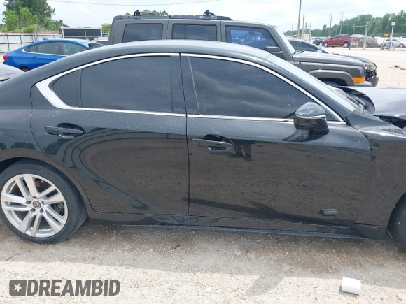 2021 Lexus IS 300 z VIN JTHAA1D24M5114934, wystawiony jako IAAI lot #42133400 z przebiegiem 37 396 mil mil oraz . Historia ofert i sprzedaży dostępna na DreamBid. Obrazek 13.