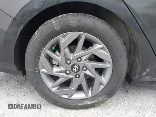 2024 Hyundai Elantra SEL z VIN KMHLM4DG8RU753762, wystawiony jako IAAI lot #41679278 z przebiegiem 13 260 mil mil oraz . Historia ofert i sprzedaży dostępna na DreamBid. Obrazek 12.