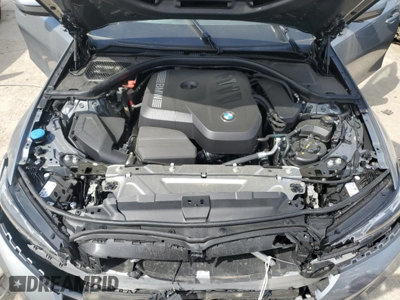 2025 BMW 3 Series 330i xDrive with VIN 3MW89CW01S8F37225, listed as a Copart auction lot 54339895 with 2,294 mi miles and Clean Title. Bid and sale history available at carsss.com. Image 11.