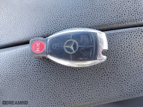 2008 Mercedes-Benz C-Class 3.0L Sport with VIN WDDGF54XX8F106777, listed as a IAAI auction lot 41431939 with 151,679 mi miles. Bid and sale history available at carsss.com. Image 11.
