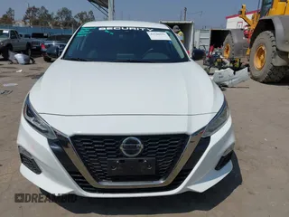 2022 Nissan Altima 2.5 SR with VIN 1N4BL4CVXNN324796, listed as a IAAI auction lot 42140691 with 62,501 mi miles. Bid and sale history available at carsss.com. Image 13.