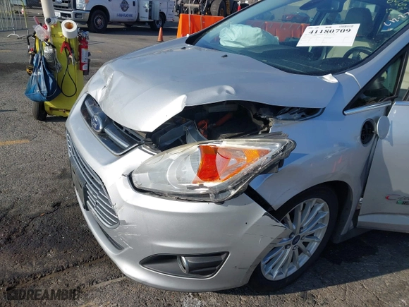 2013 Ford C-Max Energi SEL with VIN 1FADP5CU6DL515510, listed as a IAAI auction lot 41180709 with 166,508 mi miles. Bid and sale history available at carsss.com. Image 6.