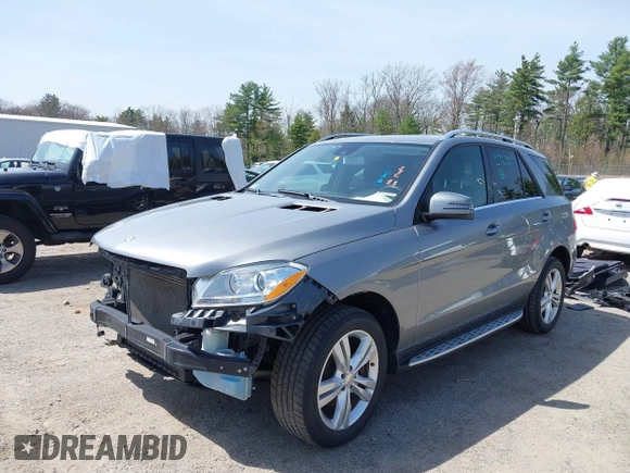 2014 Mercedes-Benz M 350 with VIN 4JGDA5HB4EA371774, listed as a IAAI auction lot 42079843 with 128,448 mi miles and . Bid and sale history available at DreamBid. Image 18.