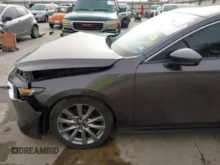 2019 Mazda 3 Select with VIN 3MZBPAAL0KM105508, listed as a IAAI auction lot 41684697 with 88,751 mi miles and . Bid and sale history available at DreamBid. Image 19.