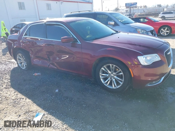2016 Chrysler 300 Anniversary Edition z VIN 2C3CCAAG7GH248441, wystawiony jako IAAI lot #41450063 z przebiegiem 139 732 mil mil oraz . Historia ofert i sprzedaży dostępna na DreamBid. Obrazek 1.