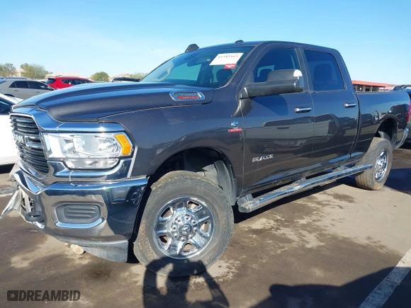 2019 Ram 2500 Big Horn with VIN 3C6UR5DL3KG519364, listed as a IAAI auction lot 41582163 with 21,881 mi miles. Bid and sale history available at carsss.com. Image 2.