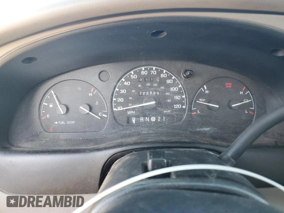2000 Ford Ranger XL with VIN 1FTYR10V8YPB20951, listed as a Copart auction lot 54368935 with 223,899 mi miles and Clean Title. Bid and sale history available at carsss.com. Image 9.