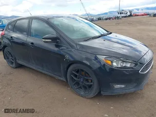 2016 Ford Focus SE with VIN 1FADP3K23GL261862, listed as a IAAI auction lot 41999616 with 211,125 mi miles. Bid and sale history available at carsss.com. Image 1.