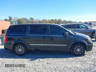2014 Chrysler Town & Country S with VIN 2C4RC1HGXER225397, listed as a IAAI auction lot 41023867 with 180,093 mi miles and . Bid and sale history available at DreamBid. Image 13.