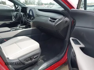 2023 Lexus RX 350h z VIN 2T2BBMCA9PC014179, wystawiony jako IAAI lot #42375208 z przebiegiem 9525 mil mil oraz . Historia ofert i sprzedaży dostępna na DreamBid. Obrazek 5.
