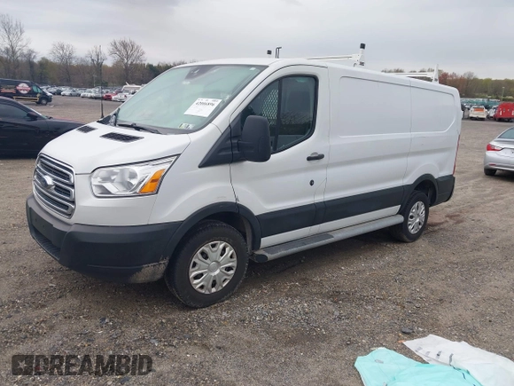 2019 Ford Transit z VIN 1FTYR1ZM4KKB00758, wystawiony jako IAAI lot #42006896 z przebiegiem 67 270 mil mil oraz . Historia ofert i sprzedaży dostępna na DreamBid. Obrazek 17.