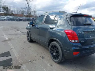 2021 Chevrolet Trax LT with VIN KL7CJLSB9MB348283, listed as a IAAI auction lot 41728023 with 83,267 mi miles. Bid and sale history available at carsss.com. Image 3.