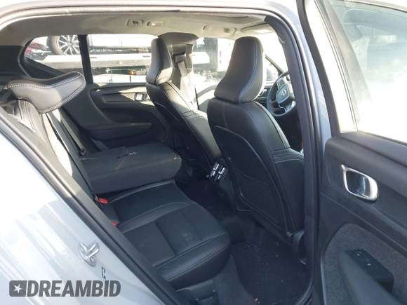 2024 Volvo XC40 Plus Bright Theme with VIN YV4L12UE9R2298185, listed as a IAAI auction lot 41511005 with 21,629 mi miles. Bid and sale history available at carsss.com. Image 8.