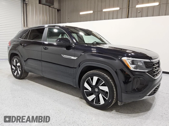 2024 Volkswagen Atlas SE z VIN 1V2WE2CA3RC217922, wystawiony jako Copart lot #55865475 z przebiegiem 40 708 mil mil oraz Czysty tytuł • Clean title. Historia ofert i sprzedaży dostępna na DreamBid. Obrazek 4.