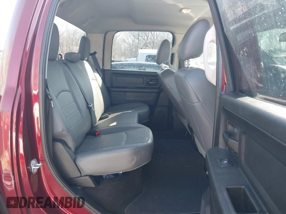 2017 Ram 1500 Express z VIN 1C6RR7KG9HS764758, wystawiony jako IAAI lot #41740070 z przebiegiem 45 194 mil mil oraz . Historia ofert i sprzedaży dostępna na DreamBid. Obrazek 8.