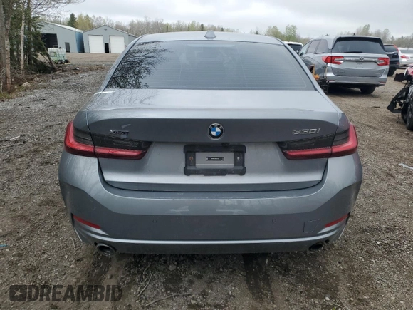 2024 BMW 3 Series 330i xDrive z VIN 3MW89FF00R8E63730, wystawiony jako Copart lot #55618555 z przebiegiem Nie podano mil oraz Czysty tytuł • Clean title. Historia ofert i sprzedaży dostępna na DreamBid. Obrazek 6.