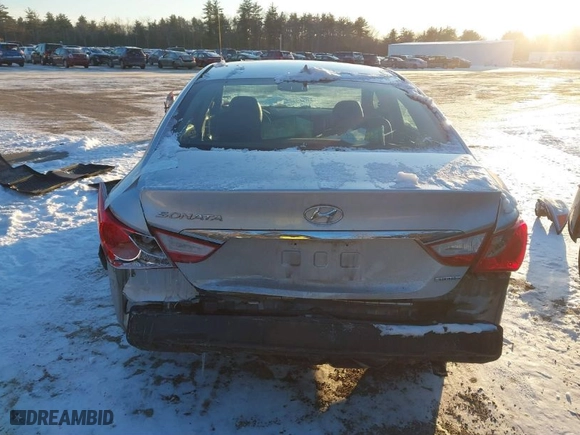 2013 Hyundai Sonata Limited with VIN 5NPEC4AC9DH637281, listed as a IAAI auction lot 41394123 with NaN miles. Bid and sale history available at carsss.com. Image 17.
