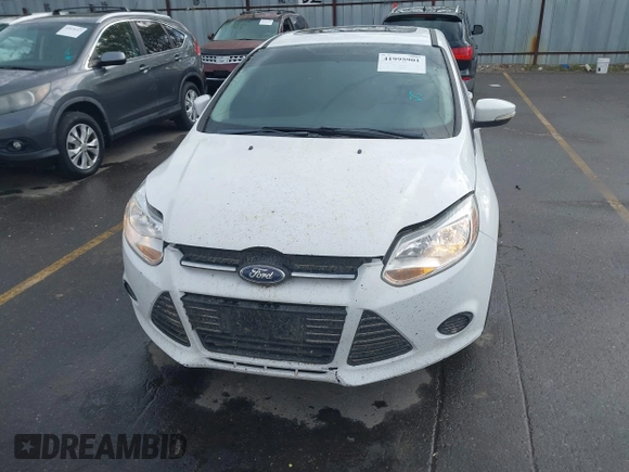 2014 Ford Focus SE with VIN 1FADP3K21EL219834, listed as a IAAI auction lot 41995901 with 172,409 mi miles. Bid and sale history available at carsss.com. Image 6.