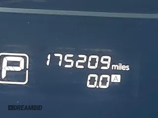2014 Nissan Pathfinder SL z VIN 5N1AR2MM7EC687692, wystawiony jako IAAI lot #42213759 z przebiegiem 175 209 mil mil oraz . Historia ofert i sprzedaży dostępna na DreamBid. Obrazek 7.