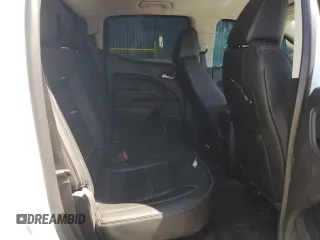 2017 GMC Canyon 4WD Denali z VIN 1GTG6EEN5H1308429, wystawiony jako Copart lot #56491935 z przebiegiem 92 122 mil mil oraz Szkoda całkowita • Salvage title. Historia ofert i sprzedaży dostępna na DreamBid. Obrazek 10.
