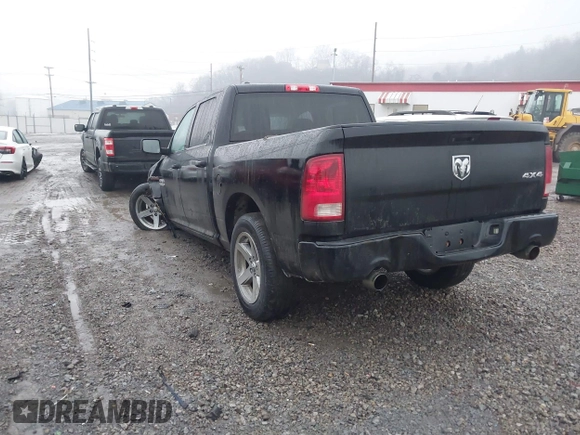 2015 Ram 1500 Express z VIN 1C6RR7KT5FS508403, wystawiony jako IAAI lot #41442816 z przebiegiem 218 136 mil mil oraz . Historia ofert i sprzedaży dostępna na DreamBid. Obrazek 3.