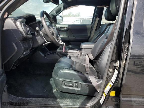 2020 Toyota Tacoma 4WD SR5 with VIN 3TMCZ5AN3LM332543, listed as a Copart auction lot 50872735 with 92,396 mi miles and Salvage Title. Bid and sale history available at carsss.com. Image 7.