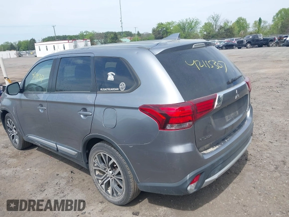 2018 Mitsubishi Outlander SE с VIN JA4AD3A36JZ043199, выставлен на аукционе IAAI как лот 42115307 с пробегом 107 835 миль миль и . История ставок и продаж доступна на DreamBid. Изображение 3.