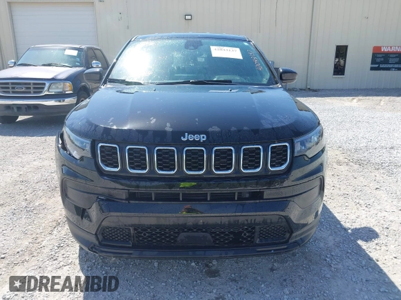 2024 Jeep Compass Sport with VIN 3C4NJDAN5RT146771, listed as a IAAI auction lot 42043137 with 15,640 mi miles. Bid and sale history available at carsss.com. Image 12.