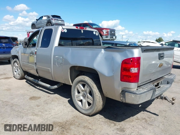 2007 Chevrolet Silverado 1500 LT w/2LT with VIN 2GCEC19J771637240, listed as a IAAI auction lot 41921738 with 163,590 mi miles. Bid and sale history available at carsss.com. Image 3.