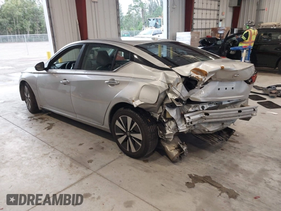2019 Nissan Altima 2.5 SL with VIN 1N4BL4EV8KC216553, listed as a IAAI auction lot 41365870 with 60,091 mi miles. Bid and sale history available at carsss.com. Image 3.