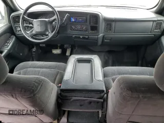 2002 Chevrolet Silverado 1500HD LT with VIN 1GCGK13U92F149424, listed as a Copart auction lot 48531665 with 211,773 mi miles and Clean Title. Bid and sale history available at DreamBid. Image 8.