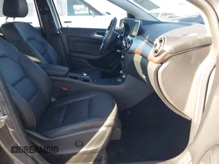 2014 Mercedes-Benz B Electric Drive with VIN WDDVP9AB6EJ003997, listed as a IAAI auction lot 41709622 with 28,646 mi miles and . Bid and sale history available at DreamBid. Image 5.