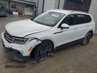 2022 Volkswagen Tiguan SE with VIN 3VV3B7AX2NM029050, listed as a Copart auction lot 84957944 with 43,754 mi miles and Salvage Title. Bid and sale history available at DreamBid. Image 1.