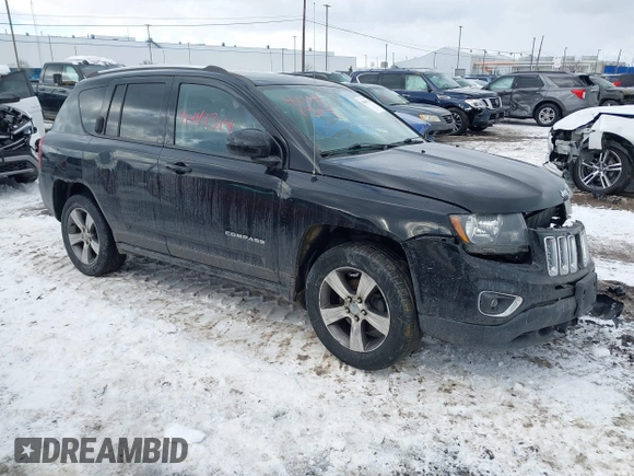 2017 Jeep Compass Latitude z VIN 1C4NJDEB9HD129184, wystawiony jako IAAI lot #41441314 z przebiegiem 45 764 mil mil oraz . Historia ofert i sprzedaży dostępna na DreamBid. Obrazek 1.