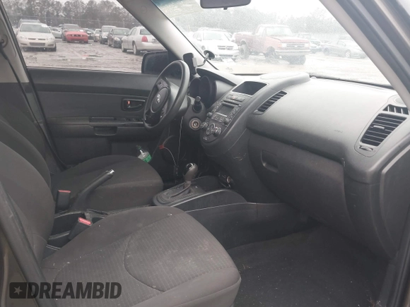 2013 Kia Soul with VIN KNDJT2A51D7506841, listed as a IAAI auction lot 41757317 with 171,439 mi miles. Bid and sale history available at carsss.com. Image 5.