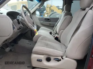 2003 Ford F-150 XL with VIN 1FTRX17L43NA84033, listed as a Copart auction lot 43280455 with 164,258 mi miles and Clean Title. Bid and sale history available at carsss.com. Image 7.
